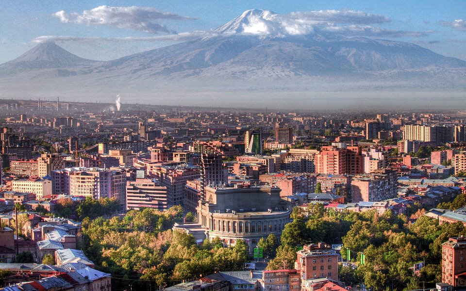 Շնորհավոր տոնդ, Երևան…