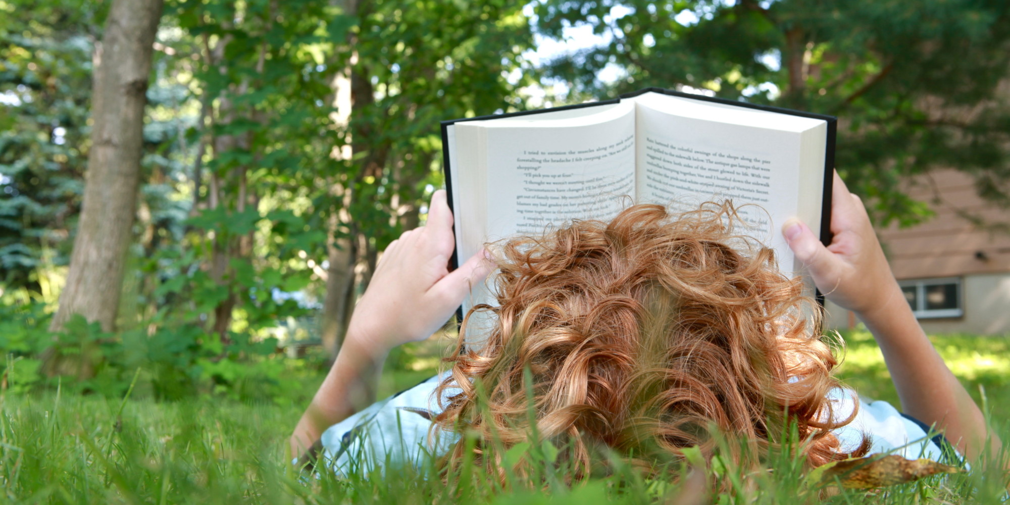 Книжка лето. Чтение летом. Лето с книгой. Чтение на природе. Книга летом.