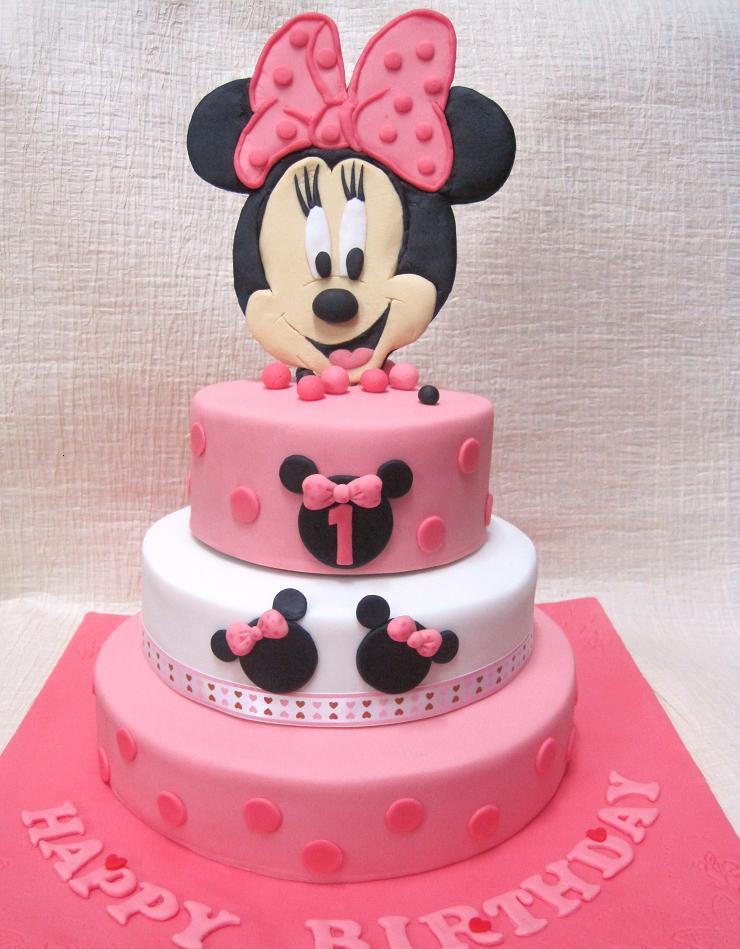 Minnie Mouse 2-Tiered Fondant Cake
